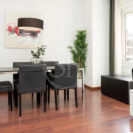Wonderful Apartment Near Sagrada Familia Barcelona Exterior photo